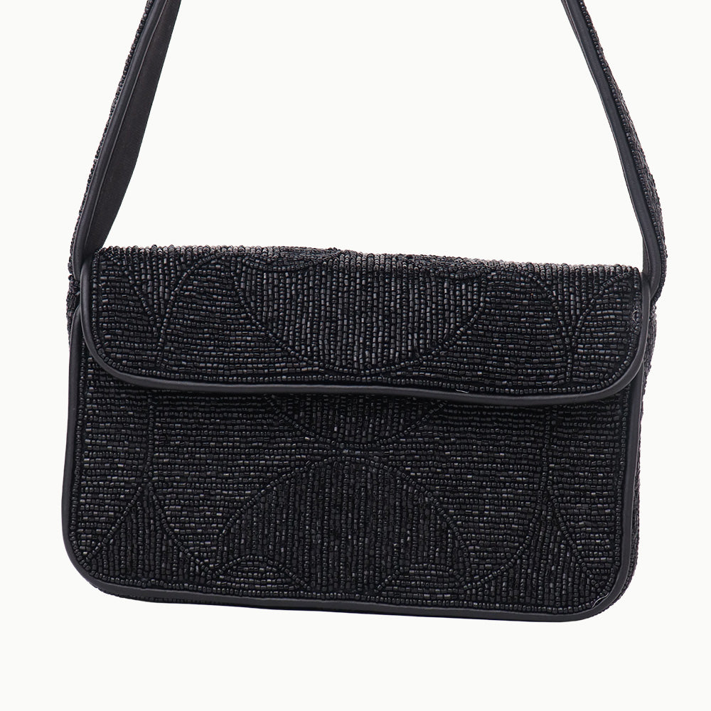 Luxury Handmade Beaded Shoulder Bag – Black Geometric Pattern